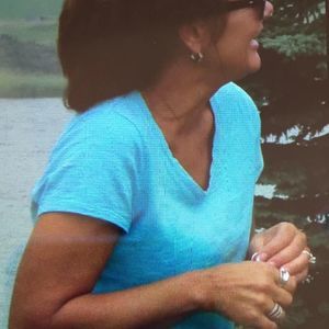 Meet your Posher, Donita